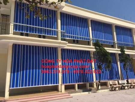 Sản-phẩm-bạt-che-nắng-tự-cuốn-Hòa-Phát-Đạt
