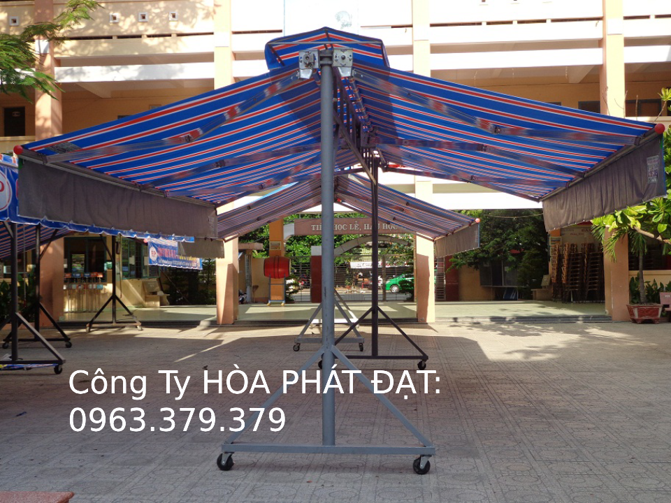 Mái hiên tay quay tại trường học